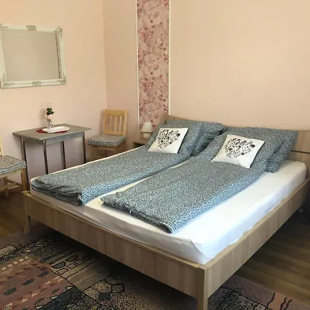 Guest house Emese Vendeghaz 4*